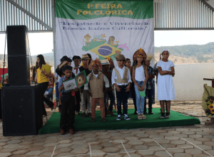 Nessa última sexta-feira (16/09/2022) aconteceu na Escola Municipal Sagarana e Chapeuzinho Vermelho a Primeira Feira Folclórica Cultural, visando resgatar e vivenciar nossas raízes culturais.